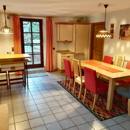 Marre - Mit Grill, Feuerstelle Und Gartensauna 瓦尔德布伦